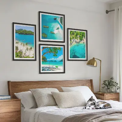 Conjunto de 4 quadros com moldura estampa de praias, palmeiras e água cristalina