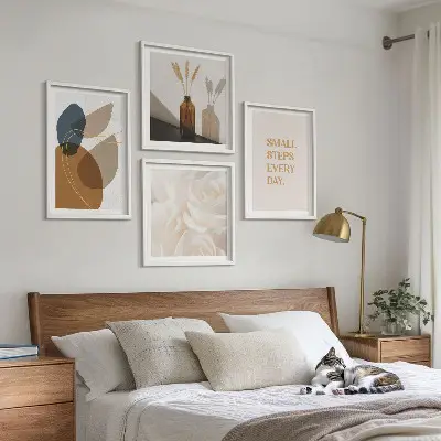 Composição de quadros com detalhes em formas abstratas