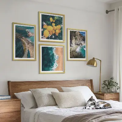 Composição de quadros com praia, limões e montanhas