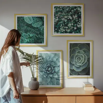 Conjunto de 4 quadros com moldura com estampas de suculentas em tons de verde e turquesa