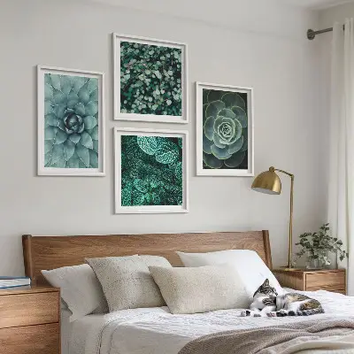 Conjunto de 4 quadros com moldura com estampas de suculentas em tons de verde e turquesa