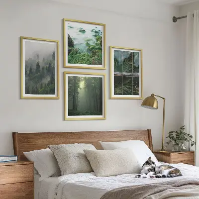 Composição de quadros floresta com nevoeiro no rio e plantas de estufa