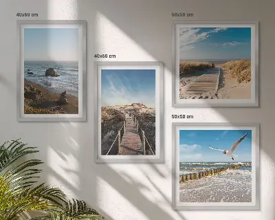 Conjunto de 4 quadros com moldura ondas da praia e caminhada no píer suspenso