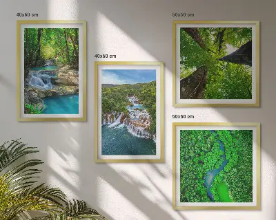 Políptico com moldura estampa de cachoeiras na floresta em tons de verde água