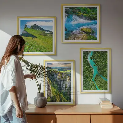 Composição de quadros rochas do rio em montanhas verdes
