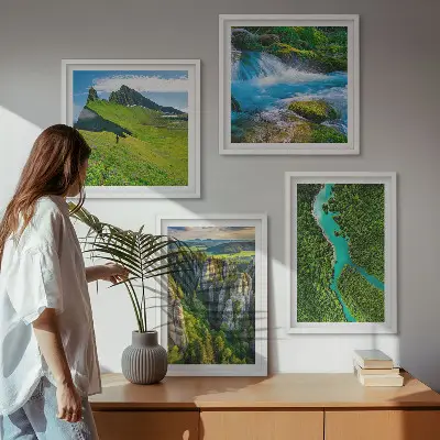 Composição de quadros rochas do rio em montanhas verdes