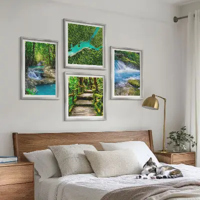 Conjunto de 4 quadros com moldura estampa de florestas verdejantes e águas cristalinas