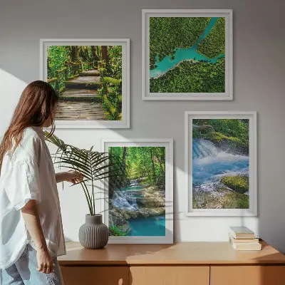 Conjunto de 4 quadros com moldura estampa de florestas verdejantes e águas cristalinas