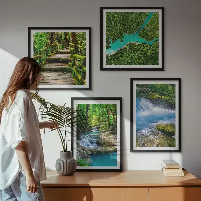 Conjunto de 4 quadros com moldura estampa de florestas verdejantes e águas cristalinas