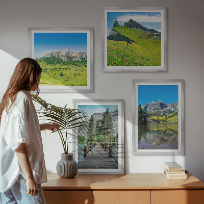 Conjunto de 4 quadros com moldura Colinas verdes com um castelo