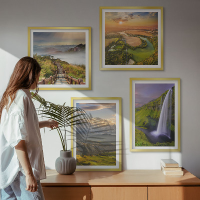 Políptico com moldura Vistas de montanhas, rios e cachoeiras.