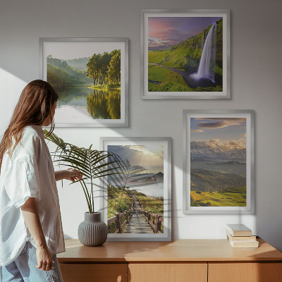 Conjunto de 4 quadros com moldura Paisagens montanhosas com cachoeira