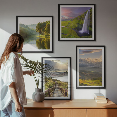 Conjunto de 4 quadros com moldura Paisagens montanhosas com cachoeira
