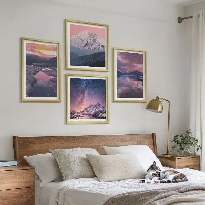 Conjunto de 4 quadros com moldura de montanhas com paisagens de água