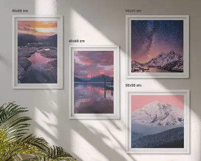 Conjunto de 4 quadros com moldura de montanhas com paisagens de água