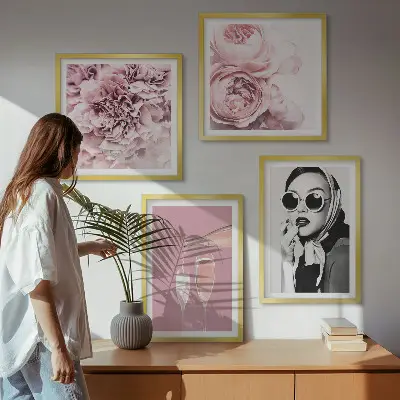 Conjunto de 4 quadros com moldura de flores peônias rosas e elegância
