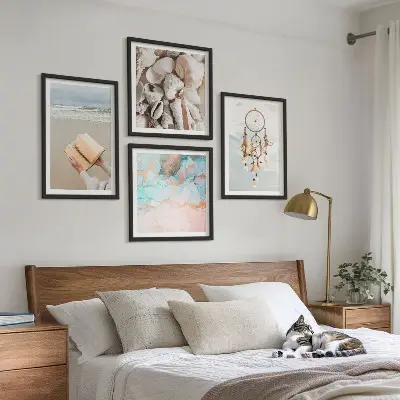 Políptico com moldura decorado com conchas do mar estilo boho