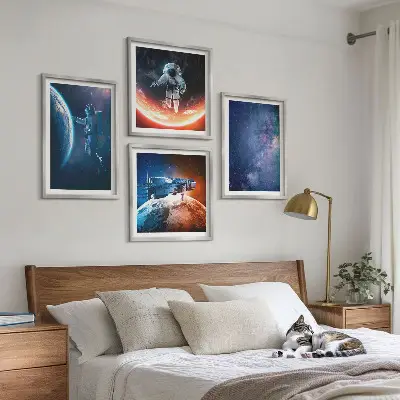 Conjunto de 4 quadros com moldura com tema de astronautas espaciais e estrelas