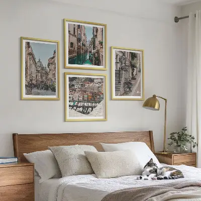 Conjunto de 4 quadros com moldura tema as charmosas ruas das cidades portuárias