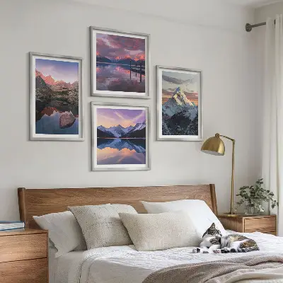 Composição de quadros com paisagens montanhosas ao fundo