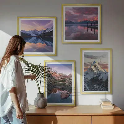 Composição de quadros com paisagens montanhosas ao fundo