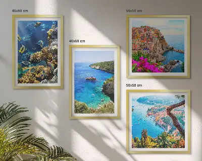 Conjunto de 4 quadros com moldura vistas para o mar e casas coloridas
