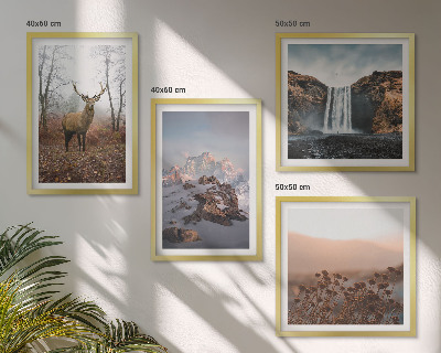 Conjunto de 4 quadros com moldura paisagens selvagens montanhas veados