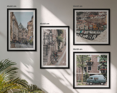 Políptico com moldura Vistas da cidade com edifícios