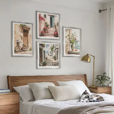 Conjunto de 4 quadros com moldura estampa de ruas com flores e bicicleta