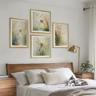 Conjunto de quadros grama e libélula sobre a água