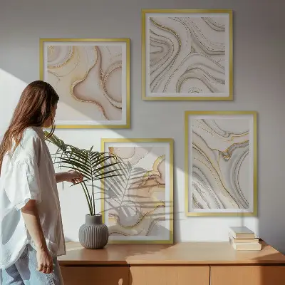 Conjunto de 4 quadros com moldura com motivos abstratos lineares