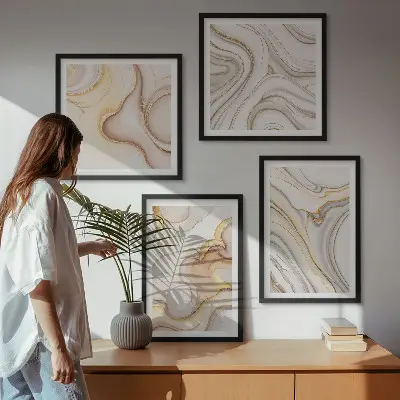 Conjunto de 4 quadros com moldura com motivos abstratos lineares