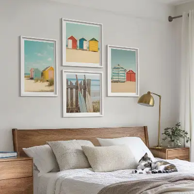 Políptico com moldura estampa de casas coloridas na praia com sol