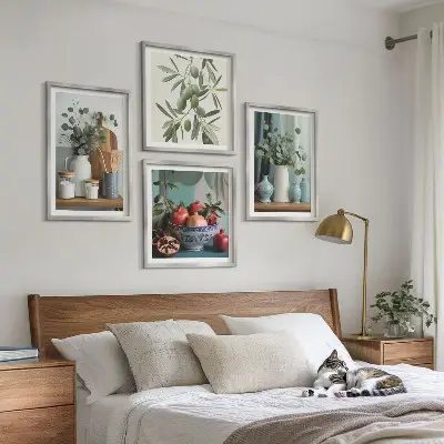 Composição de quadros com estampa de azeitonas verdes e eucalipto