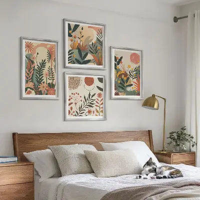 Conjunto de 4 quadros com moldura com padrões de plantas em tons pastel