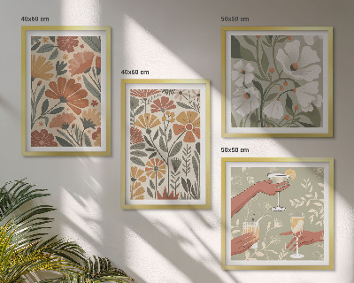 Composição de quadros Estampas florais em tons de laranja e verde.