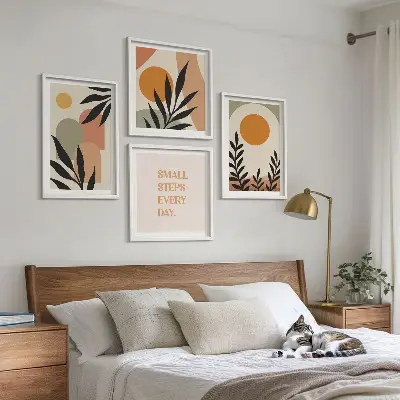 Conjunto de 4 quadros com moldura com motivos vegetais abstratos
