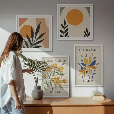 Composição de quadros com cartazes florais de Paris e Milão