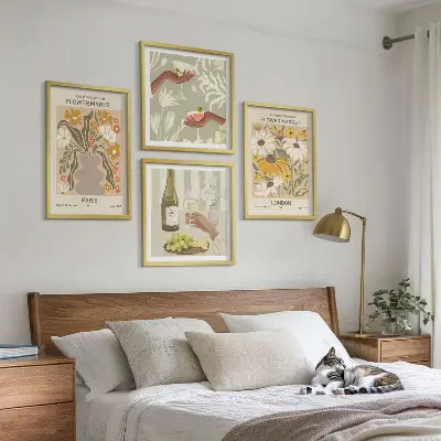Conjunto de 4 quadros com moldura com padrões florais de cidades europeias