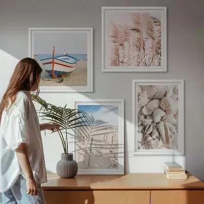 Políptico com moldura com tema de barco de praia, conchas e grama estilo boho