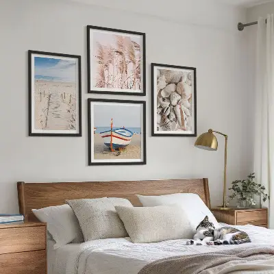 Políptico com moldura com tema de barco de praia, conchas e grama estilo boho
