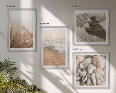 Conjunto de 4 quadros com moldura Motivos de praia, conchas e ondas.