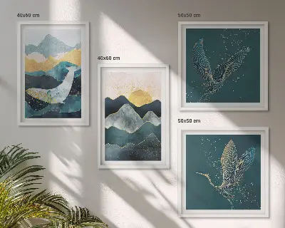 Conjunto de quadros com arte abstrata de montanhas e guindastes