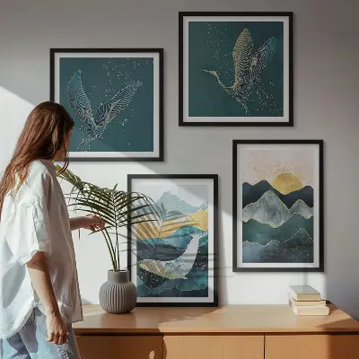 Conjunto de quadros com arte abstrata de montanhas e guindastes