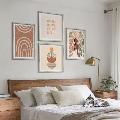 Composição de quadros com padrões geométricos e plantas elegantes