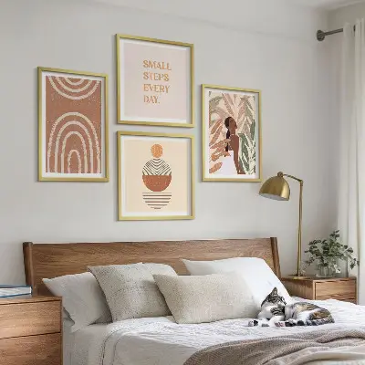 Composição de quadros com padrões geométricos e plantas elegantes