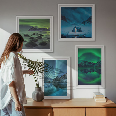 Conjunto de 4 quadros com moldura Paisagem de inverno com aurora boreal