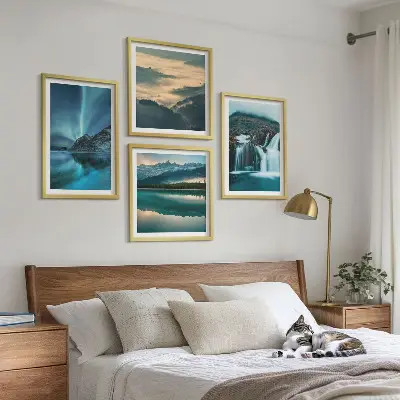 Conjunto de 4 quadros com moldura com paisagens de inverno, cachoeiras e aurora boreal