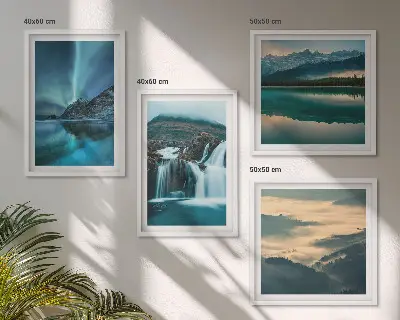 Conjunto de 4 quadros com moldura com paisagens de inverno, cachoeiras e aurora boreal
