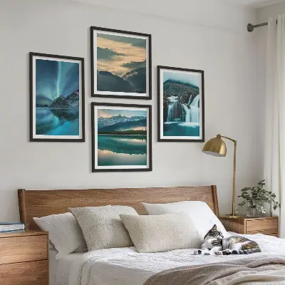 Conjunto de 4 quadros com moldura com paisagens de inverno, cachoeiras e aurora boreal